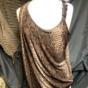 Tank top with non leather strap